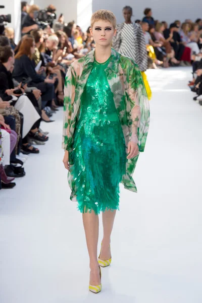 Look 5